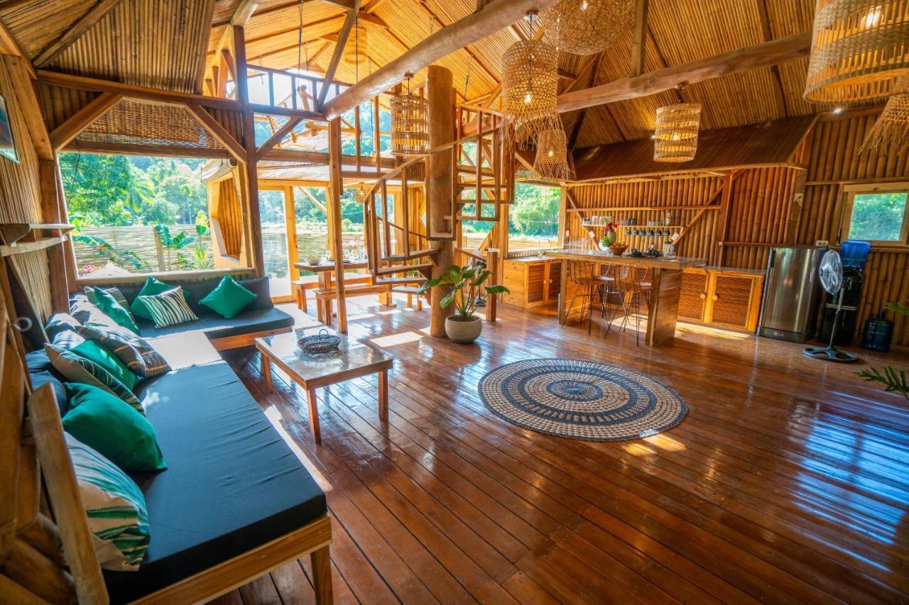 Villa Palayan - - Private Pool And 2 Buggy Cars Free *